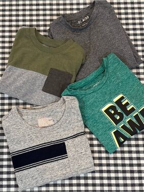 Boys Short Sleeve Tee Bundle Sz 5